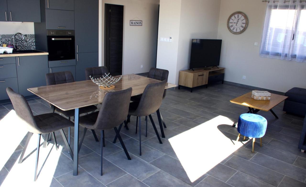 Apartment Cote Et - Standing Dans Avec Piscine Et Vue Taglio-Isolaccio
