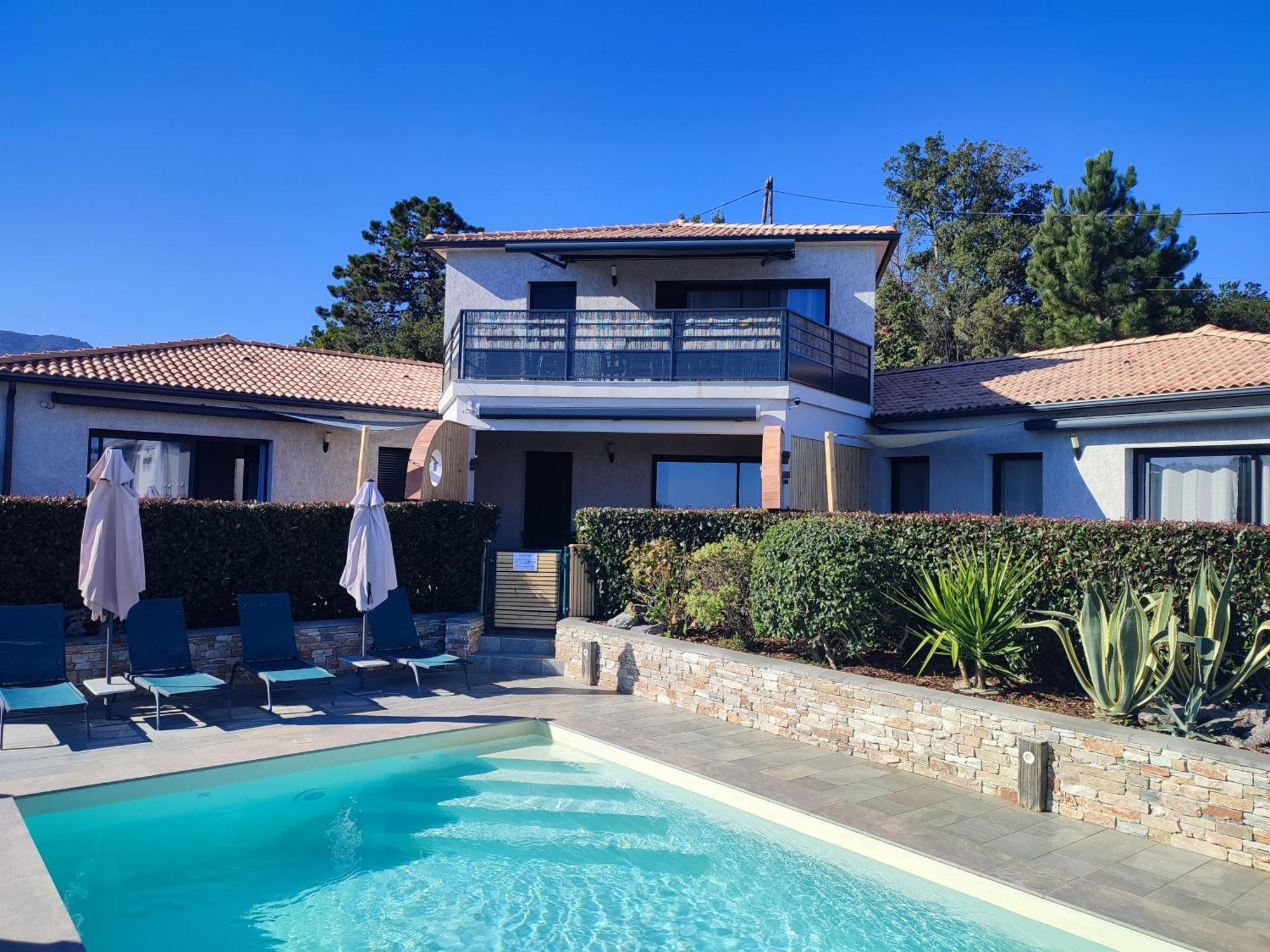 Apartment Cote Et - Standing Dans Avec Piscine Et Vue Taglio-Isolaccio