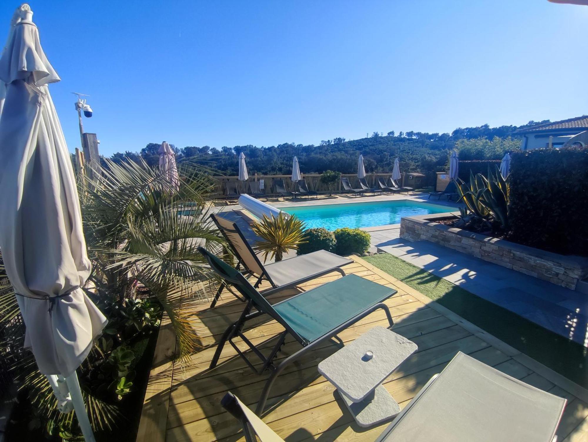 Cote Et - Standing Dans Avec Piscine Et Vue Taglio-Isolaccio