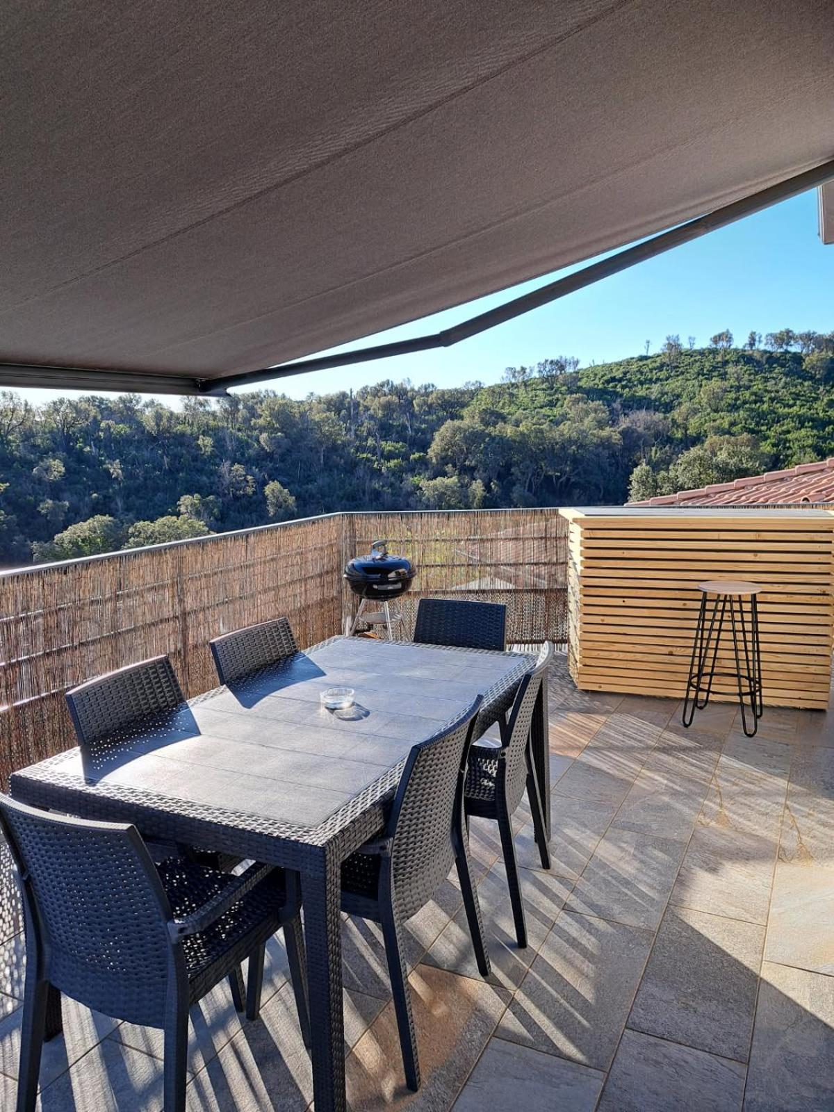 Apartment Cote Et - Standing Dans Avec Piscine Et Vue *